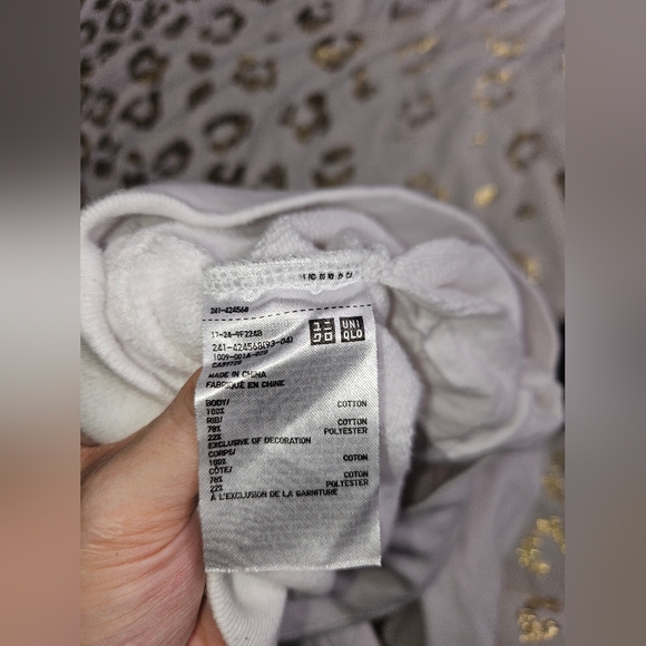 5 For $25✨️Uniqlo Graphic Anime White Hoodie Cotton Top Sweater Large Rise Again - Picture 9 of 9